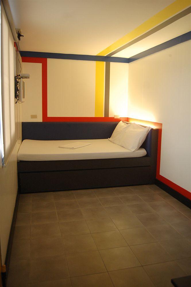 Hotel V Angeles Eksteriør bilde